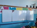 Tableau d'affichage mural pour école au Maroc